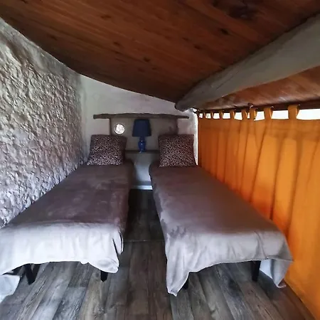 La Bergerie D'estoublon . 8/10 Personnes
