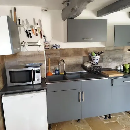 La Bergerie D'estoublon . 8/10 Personnes Estoublon