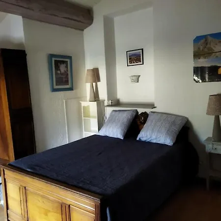 La Bergerie D'estoublon . 8/10 Personnes